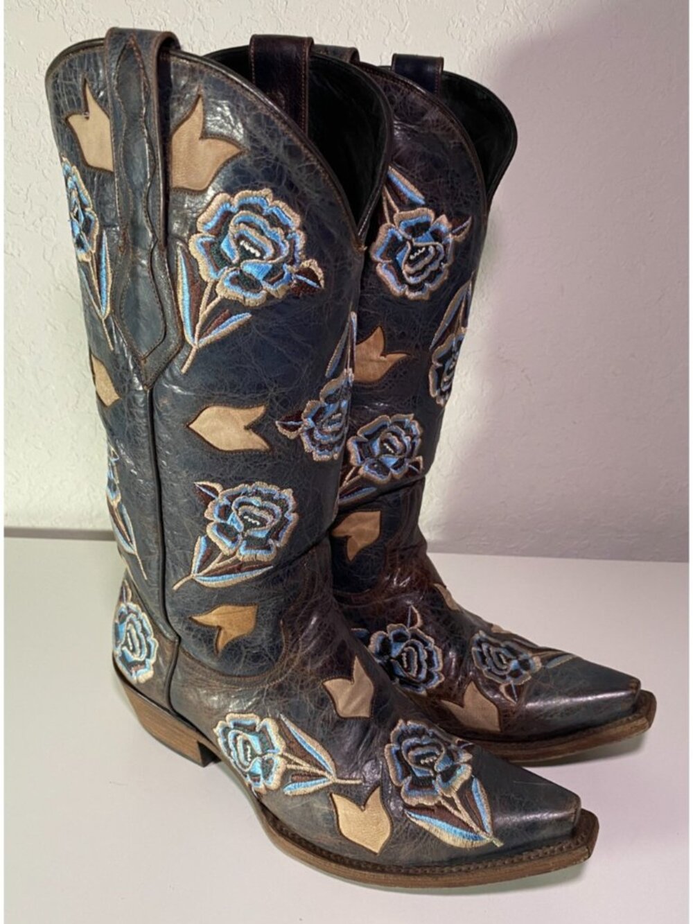 Black Star Women Black Leather Western Cowboy Boots Size 8 - Embroidered Flowers